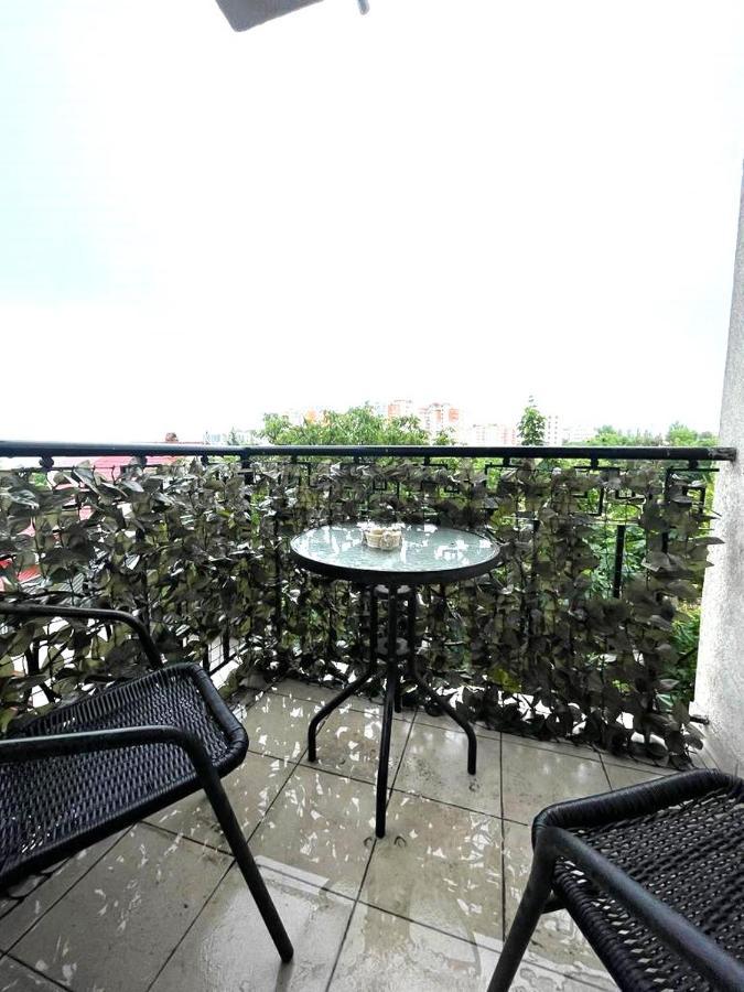 Large Apartment !!!Ciuflea Str. Kischinau Exterior foto