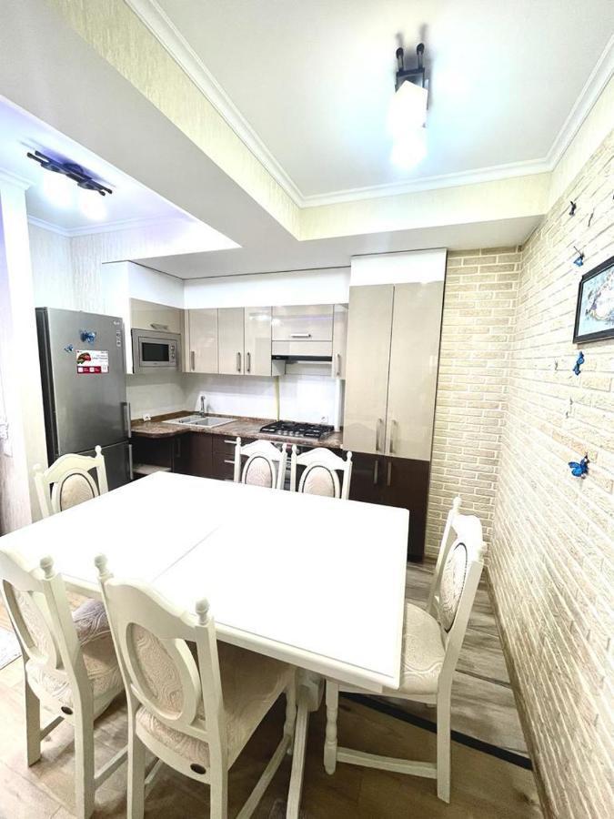 Large Apartment !!!Ciuflea Str. Kischinau Exterior foto